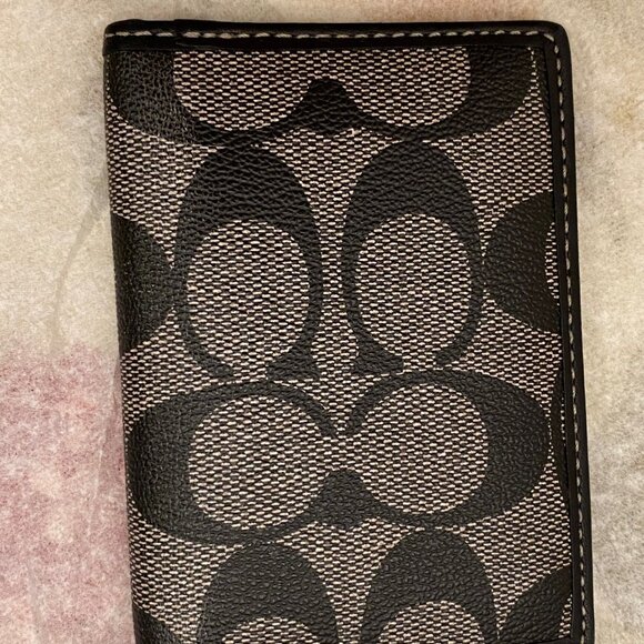 Authentic COACH Monogram Card Wallet with ID Slot. Canvas 4" x 3" Black/Gray New - Picture 3 of 4
